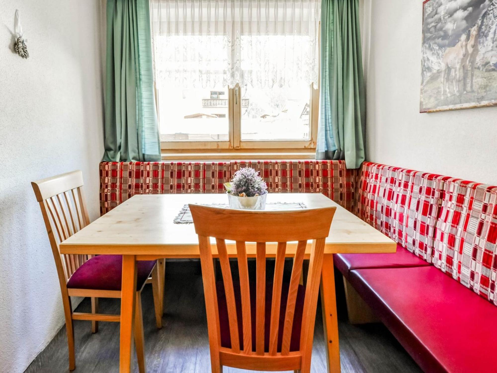 Comfortable Apartment In L Ngenfeld With Ski Storage Längenfeld Eksteriør billede